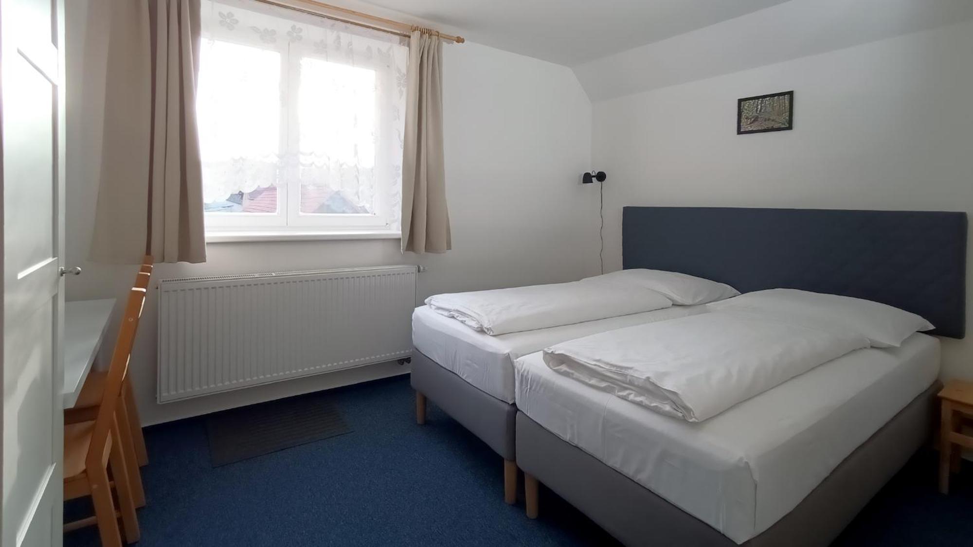 Guest House Prague Airport Экстерьер фото