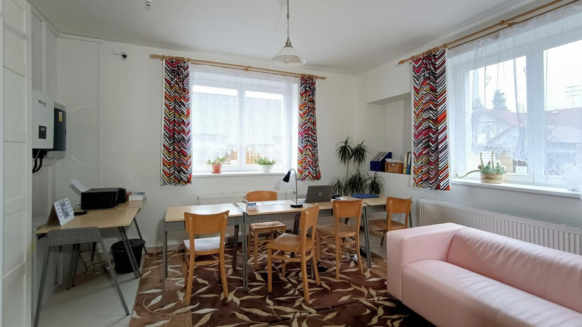 Guest House Prague Airport Экстерьер фото